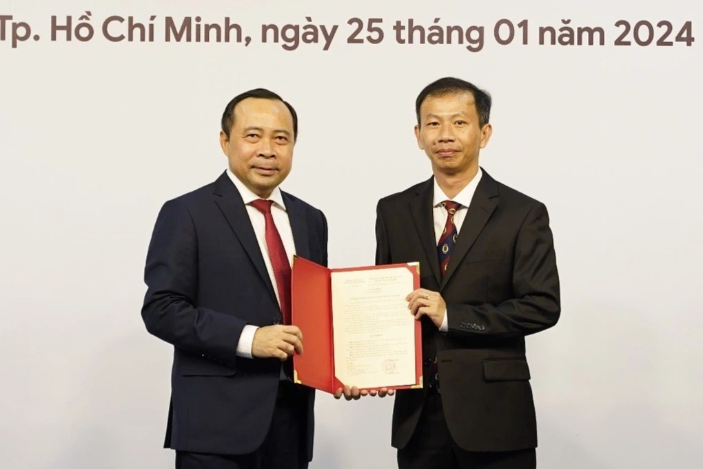 Loạt hiệu phó đại học được bổ nhiệm, có giáo sư một không hai của trường - 4 Loạt hiệu phó đại học được bổ nhiệm, có giáo sư một không hai của trường - 4