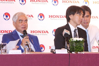 Bóng đá Việt Nam cần gì ở HLV Toshiya Miura?