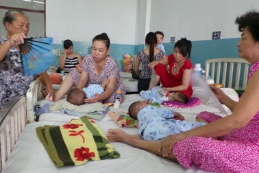 TPHCM: Dịch bệnh “hạ nhiệt” nhưng còn tiềm ẩn nhiều nguy cơ