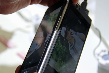 NEC chính thức chia tay thị trường điện thoại thông minh 