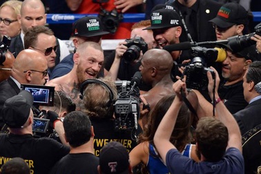 McGregor và Mayweather “bơi trong tiền” sau trận quyền anh thế kỷ