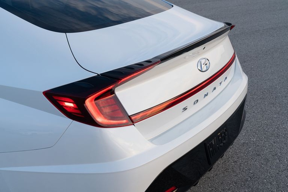 Hyundai Sonata 2021 có thêm phiên bản tính năng vận hành cao N-Line - 13 Hyundai Sonata 2021 có thêm phiên bản tính năng vận hành cao N-Line - 13