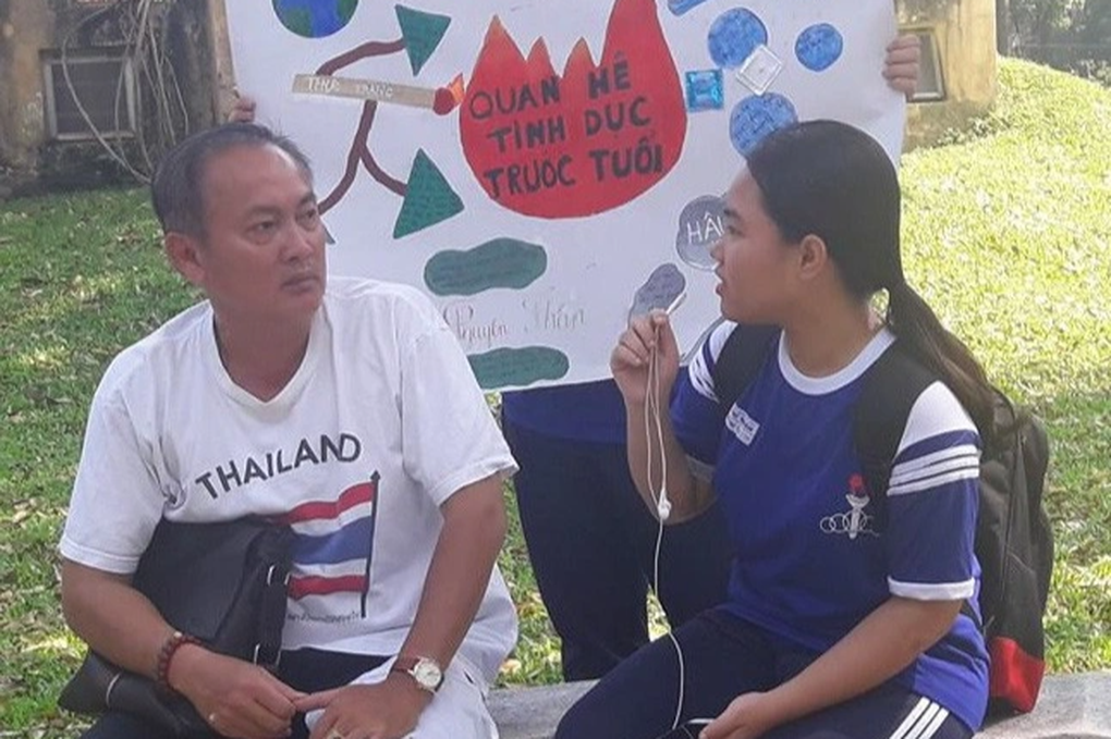 Bà mẹ gây sốc khi nói với con gái 13 tuổi: Con được quyền phá thai - 4 Bà mẹ gây sốc khi nói với con gái 13 tuổi: Con được quyền phá thai - 4