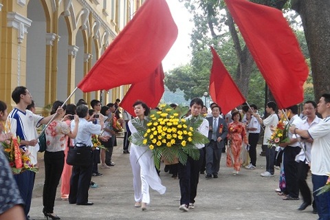 Nồng ấm lễ khai giảng tại ngôi trường hơn trăm tuổi