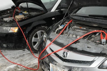 Quy tắc câu bình ắc-quy lái xe Việt cần biết cho những chuyến đi xa