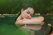 Phạm Quỳnh Anh: "Tôi không dùng quá khứ làm chất liệu âm nhạc để chiêu trò"