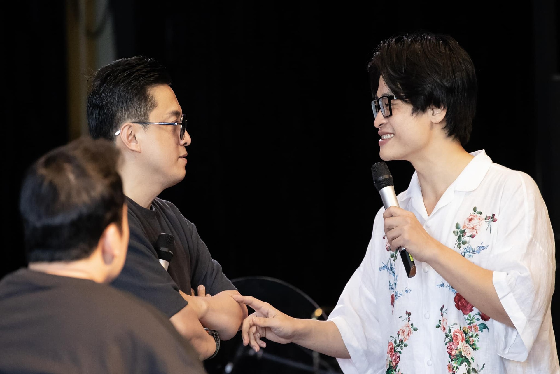 Lam Trường làm cha lần 3 ở tuổi 51, hôn nhân viên mãn bên vợ trẻ - 13