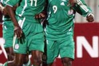 “Đại bàng” về hạng 3