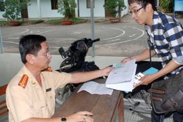 Phạt xe không chính chủ: Thông tư 11 chỉ có giá trị đến 30/6