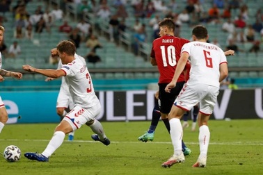 C.Ronaldo bị đuổi kịp trong cuộc đua Vua phá lưới Euro 2020