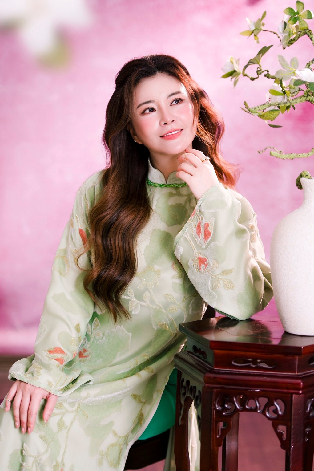 NSƯT Kim Oanh rời Ban Văn nghệ VTV sau 18 năm gắn bó - 2 NSƯT Kim Oanh rời Ban Văn nghệ VTV sau 18 năm gắn bó - 2