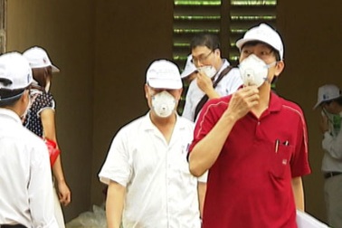 Vì sao khó đối phó với nạn nhập lậu hóa chất?