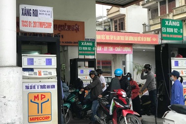 Các doanh nghiệp ngừng bán xăng sẽ bị xử phạt và rút giấy phép kinh doanh