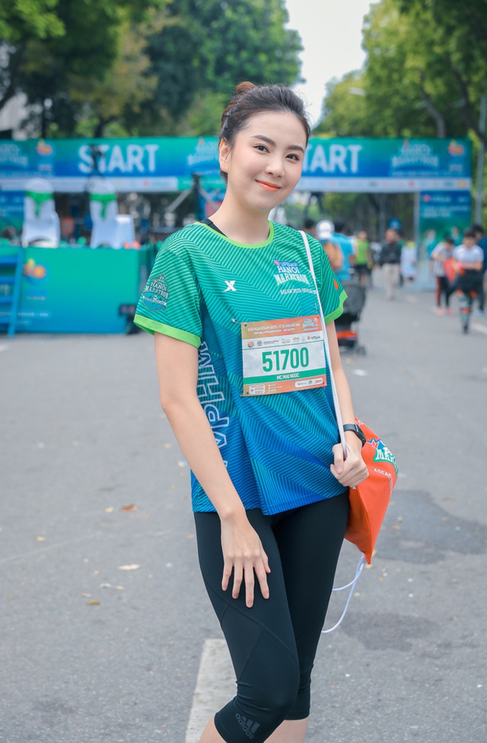 Hoa hậu Mai Phương Thuý nổi bật khi chạy cùng dàn người đẹp, nghệ sĩ - 8 Hoa hậu Mai Phương Thuý nổi bật khi chạy cùng dàn người đẹp, nghệ sĩ - 8