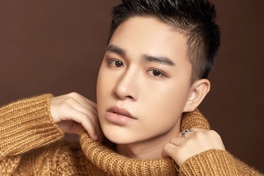 Giọng ca phi giới tính Tùng Anh The Voice  “tung” ca khúc ngay trước Tết