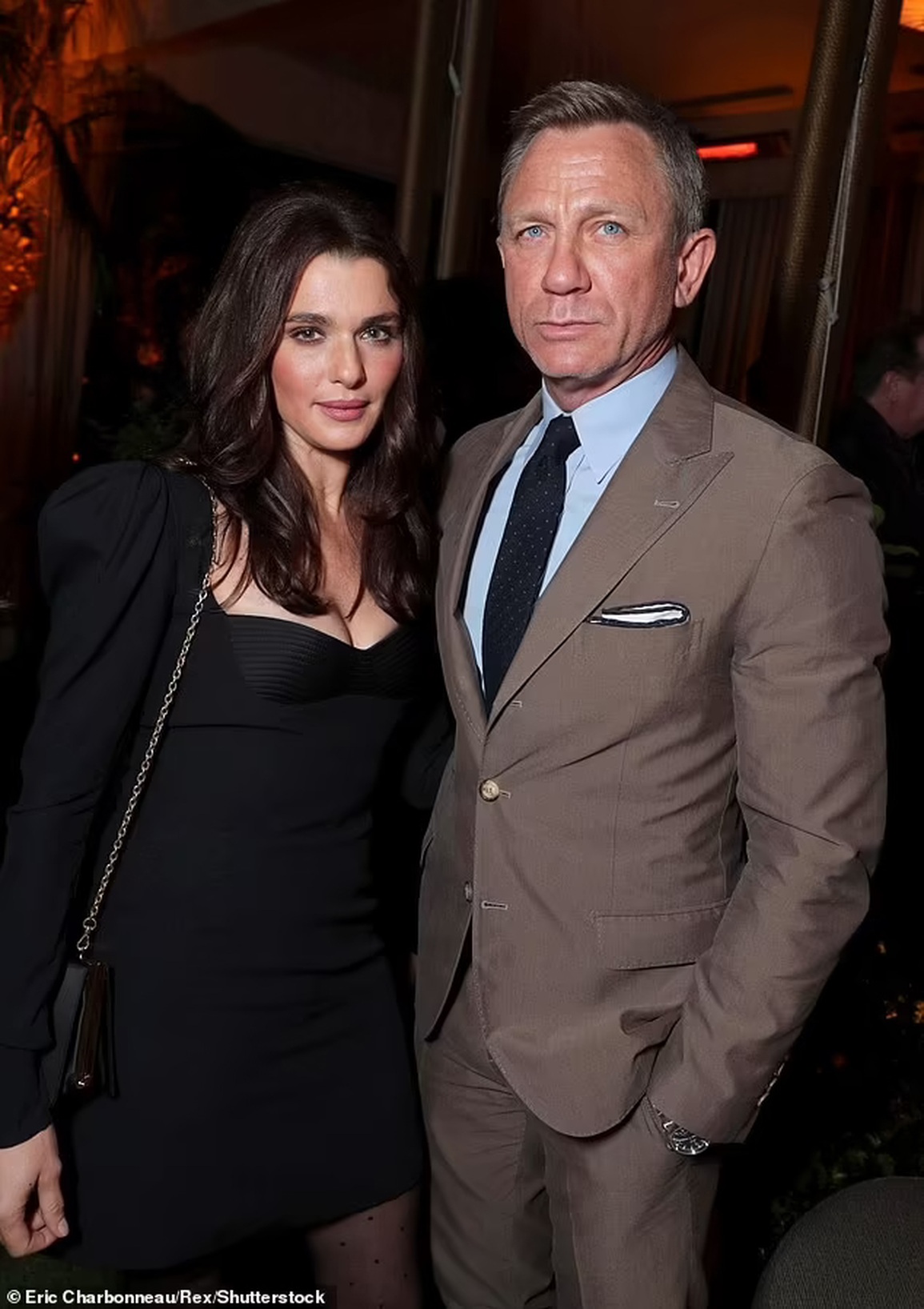 Hình ảnh hiếm hoi của Điệp viên 007 Daniel Craig và vợ ngoài đời thường - 2 Hình ảnh hiếm hoi của Điệp viên 007 Daniel Craig và vợ ngoài đời thường - 2