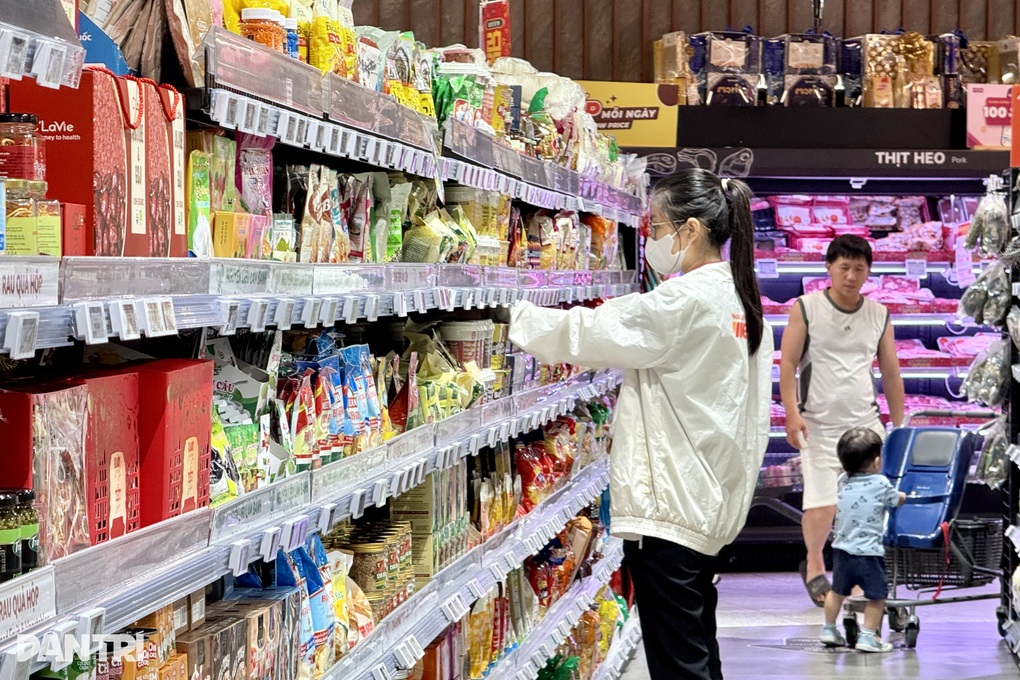 Người trẻ chỉ nhau cách tiêu 50.000 đồng/ngày đến thử thách không tiêu tiền - 1 Người trẻ chỉ nhau cách tiêu 50.000 đồng/ngày đến thử thách không tiêu tiền - 1