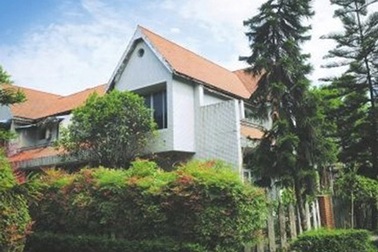 Ngôi biệt thự bị “bỏ quên” 20 năm của Củng Lợi