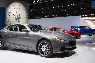 Maserati liên tiếp triệu hồi xe
