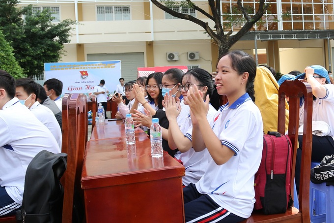 Hàng trăm bạn trẻ tỉnh Tiền Giang hào hứng với hành trang khởi nghiệp thời đại 4.0 - Ảnh 2.