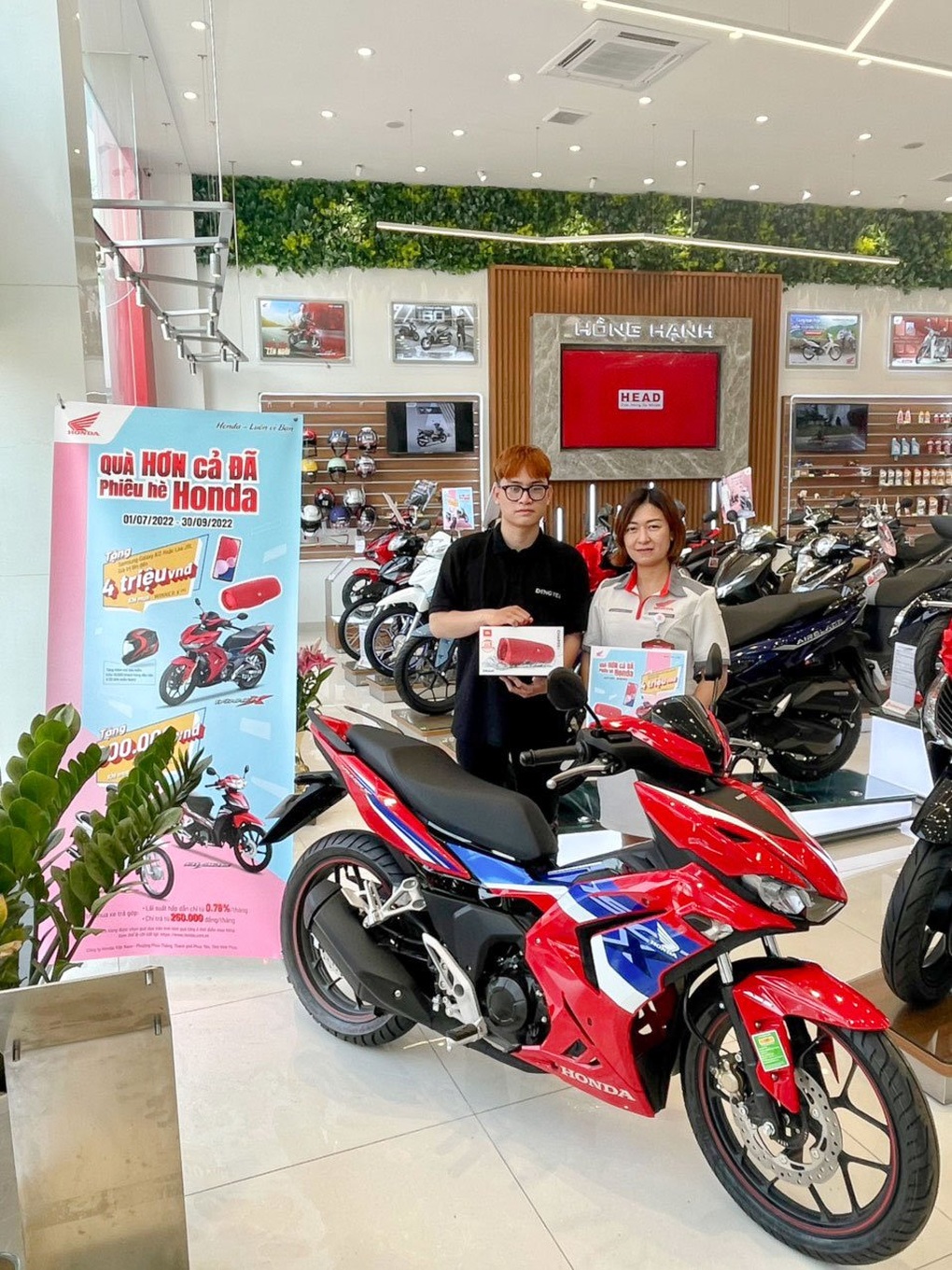 Tại sao xe máy Honda luôn là lựa chọn của sinh viên? - 1 Tại sao xe máy Honda luôn là lựa chọn của sinh viên? - 1
