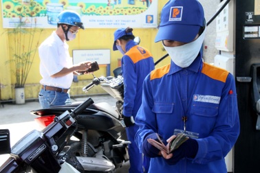 Siết thu nhập chịu thuế của doanh nghiệp kinh doanh xăng dầu