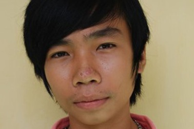 Nữ sinh lớp 9 trộn thuốc mê cho cha để trộm tiền, theo trai