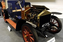 Bán đấu giá xe Rolls-Royce hơn 100 năm tuổi