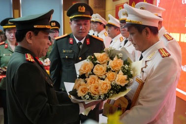 15 lãnh đạo cấp phòng Công an Đà Nẵng xin nghỉ hưu sớm