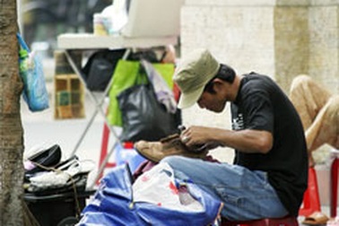 “Tất bật” ngay từ chiều mồng 1 tết