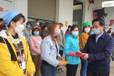 Ninh Bình: 95% công nhân đi làm sau Tết, gần 1.000 người được lì xì đầu năm