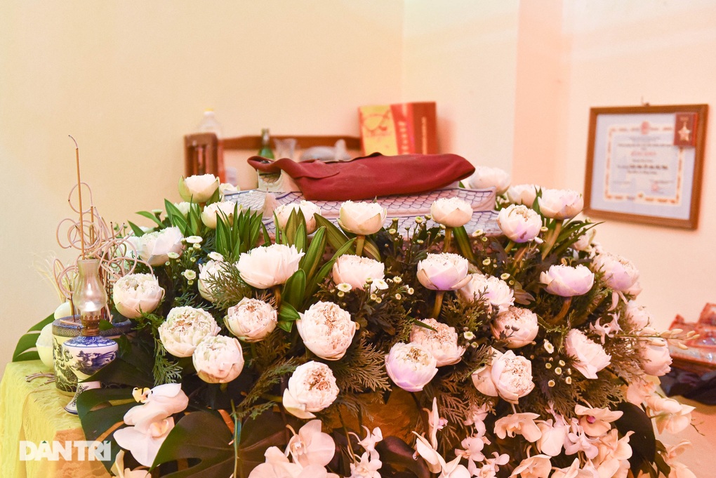 Quang Tèo ngậm ngùi trong Lễ viếng nghệ sĩ Giang Còi - 4 Quang Tèo ngậm ngùi trong Lễ viếng nghệ sĩ Giang Còi - 4