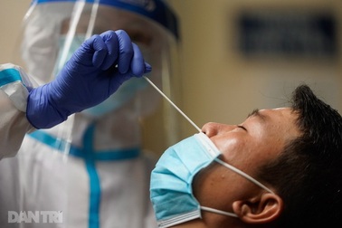 Thủ tướng: Phải thông tin rõ có hay không kit test phát hiện Omicron