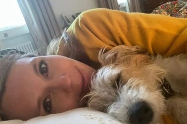 Bạn gái mang bầu của Thủ tướng Anh đang hồi phục sau triệu chứng Covid-19