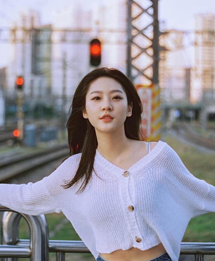 Tâm thư day dứt của Kim Sae Ron và bi kịch của ngôi sao không thể yên nghỉ - 6 Tâm thư day dứt của Kim Sae Ron và bi kịch của ngôi sao không thể yên nghỉ - 6