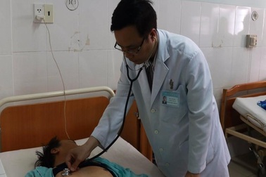 10 người trong gia đình ngộ độc nghi do ăn lẩu cá biển