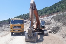 Ngăn chặn “đất tặc” trên núi Mò O: Một phụ nữ ngất xỉu rồi tử vong?