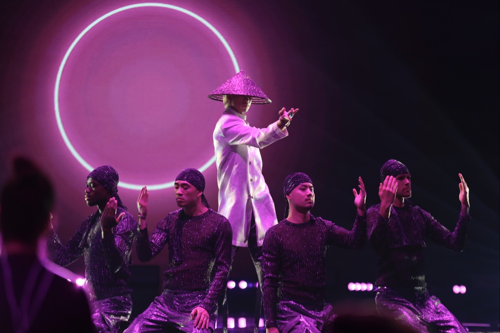 Trọng Hiếu đứng thứ 3 chung kết Eurovision ở Đức - 1 Trọng Hiếu đứng thứ 3 chung kết Eurovision ở Đức - 1