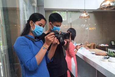 Sinh viên lo ra trường chậm hơn dự kiến vì Covid-19