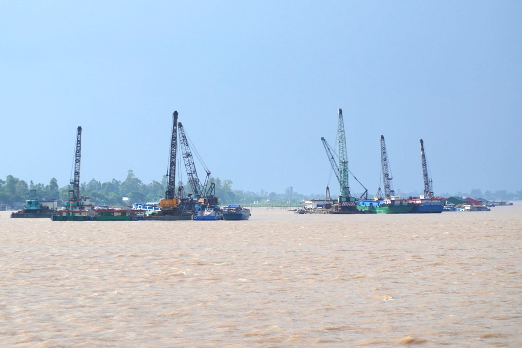 4 tháng trước bị bắt, Chủ tịch An Giang chỉ đạo gì về chặn khai thác cát? - 1 4 tháng trước bị bắt, Chủ tịch An Giang chỉ đạo gì về chặn khai thác cát? - 1