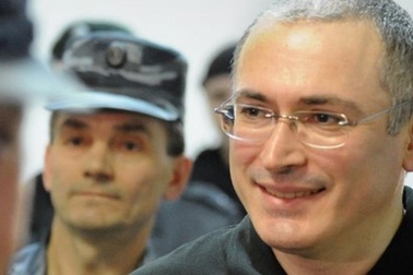 Trùm dầu mỏ Nga Khodorkovsky bay sang Đức sau khi được ân xá