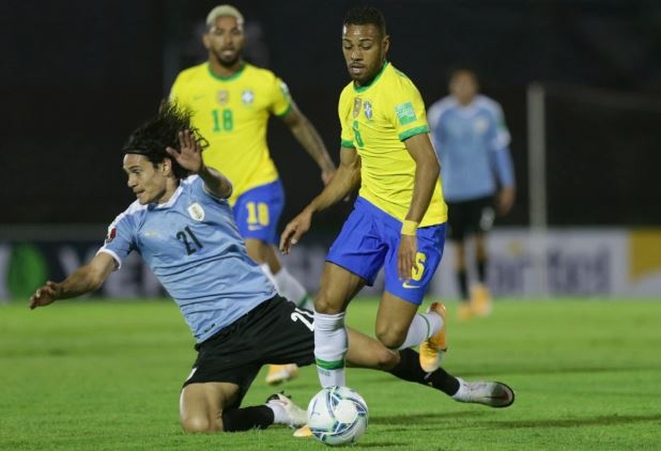 Cavani nhận thẻ đỏ, Uruguay thua cay đắng Brazil - 1 Cavani nhận thẻ đỏ, Uruguay thua cay đắng Brazil - 1