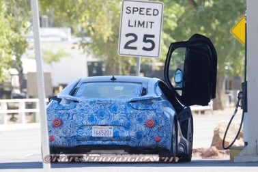 BMW i8 trên đường thử