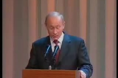 Tổng thống Putin phát biểu bằng tiếng Tatar