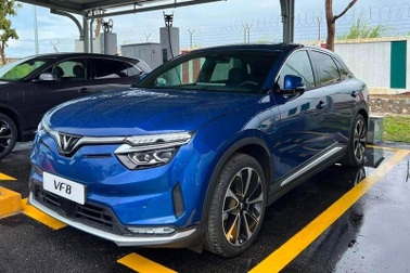 Loạt xe VinFast VF 8 đầu tiên sẽ đến tay khách hàng vào ngày 10/9