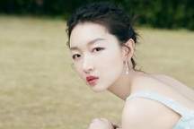 "Nàng thơ" được Trương Nghệ Mưu khen hết lời "thảm bại" với vai tiên giới