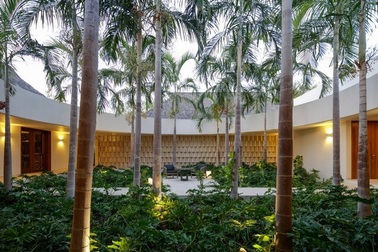 Căn nhà "biết nịnh" chủ nhưng không "mất lòng" môi trường