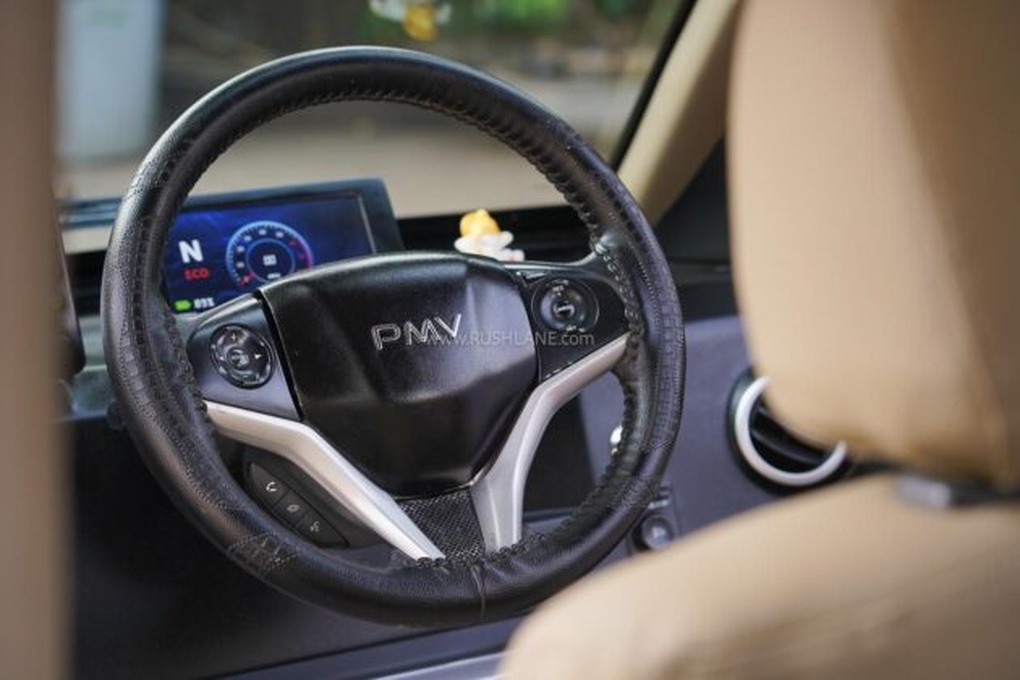 Cận cảnh ô tô điện có giá quy đổi 145 triệu đồng, nhiều chi tiết gây bất ngờ - 8 Cận cảnh ô tô điện có giá quy đổi 145 triệu đồng, nhiều chi tiết gây bất ngờ - 8