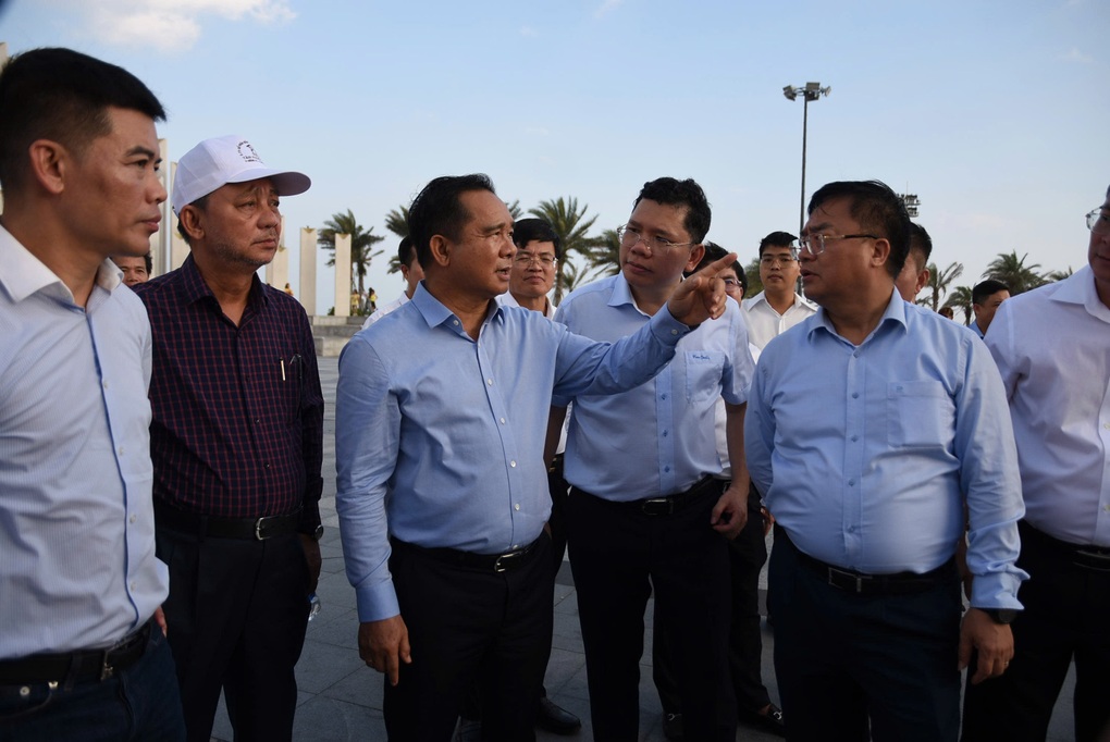Chủ tịch TPHCM thị sát loạt dự án khu vực Bà Rịa - Vũng Tàu - 2 Chủ tịch TPHCM thị sát loạt dự án khu vực Bà Rịa - Vũng Tàu - 2