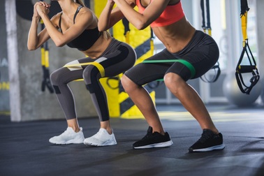 Hai cô gái nhập viện do tổn thương thận sau khi thực hiện Squat 1,000 lần